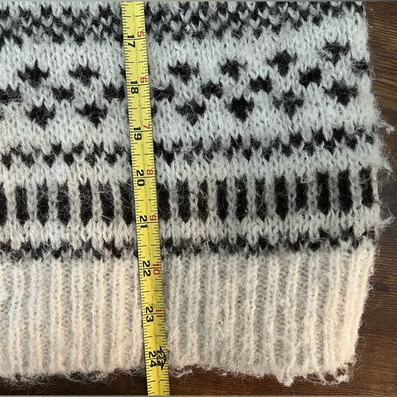 Vero Moda Cozy Patterned Sweater, super soft size Women’s Large - Picture 4 of 5